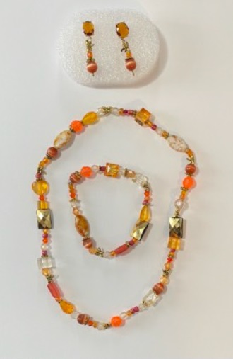 Crafting with Mary: Create your own Jewelry set